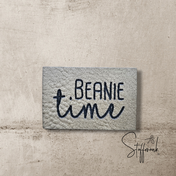 Label - "BEANIE time" - ca. 2,5 cm x 3,5 cm - Kunstleder ++ Farbauswahl ++